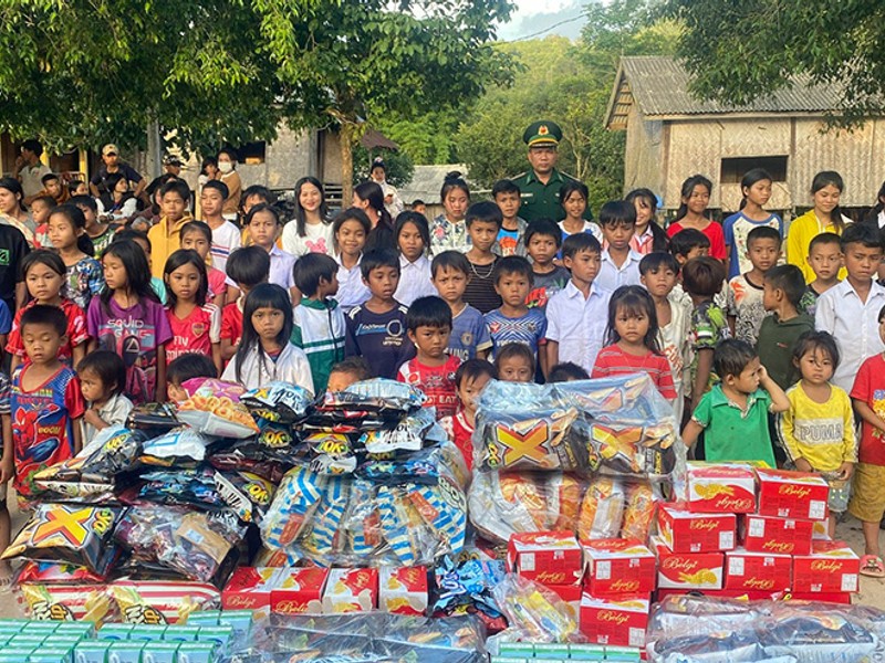 Hình ảnh đội ngũ Happyluke với tầm nhìn rõ ràng